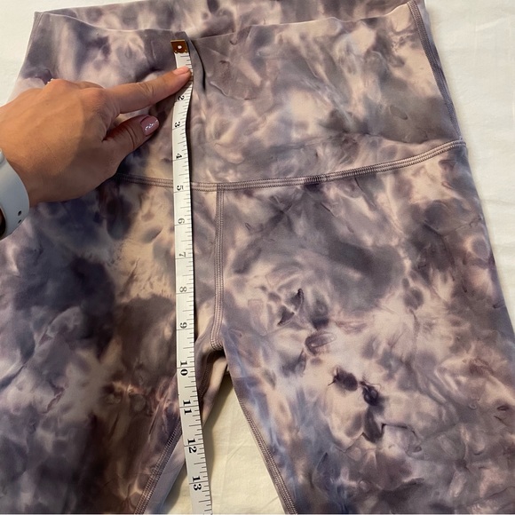 EUC Lululemon Align Leggings 23” Diamond Dye - Picture 9 of 9
